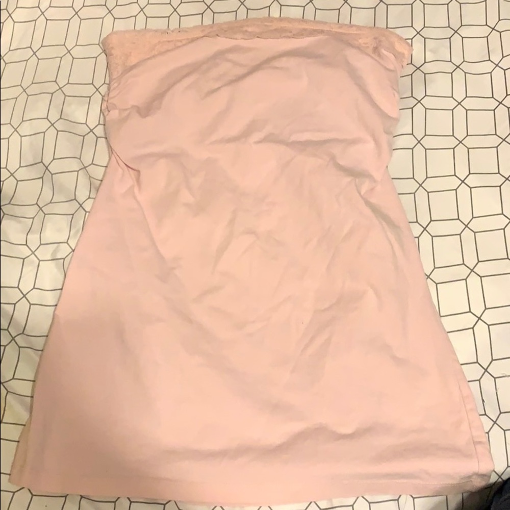 $1 w/ bundle Pink lace tube top